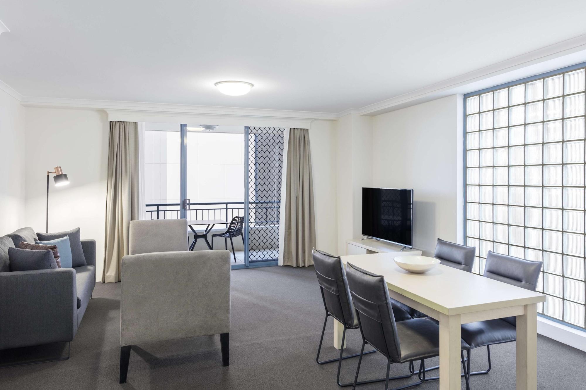 Oaks Sydney Castlereagh Suites Екстериор снимка