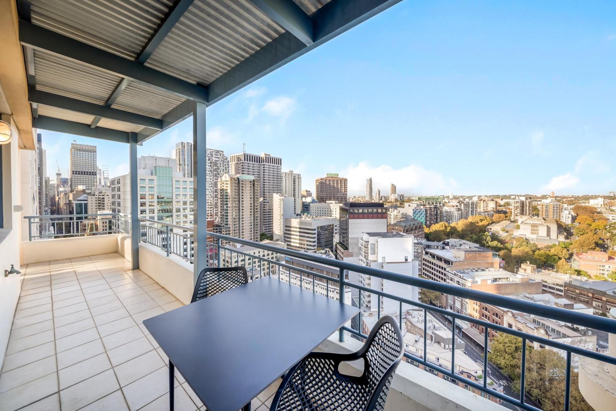 Oaks Sydney Castlereagh Suites Екстериор снимка