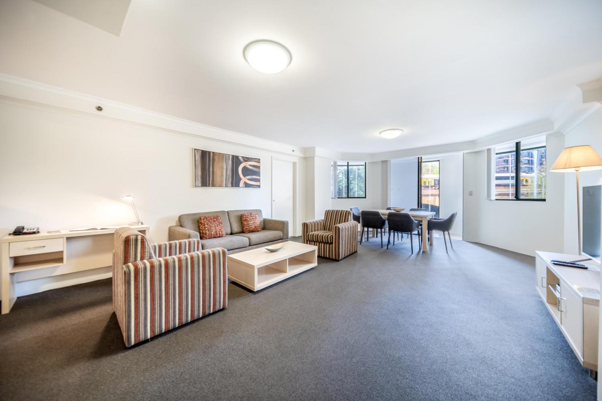 Oaks Sydney Castlereagh Suites Екстериор снимка