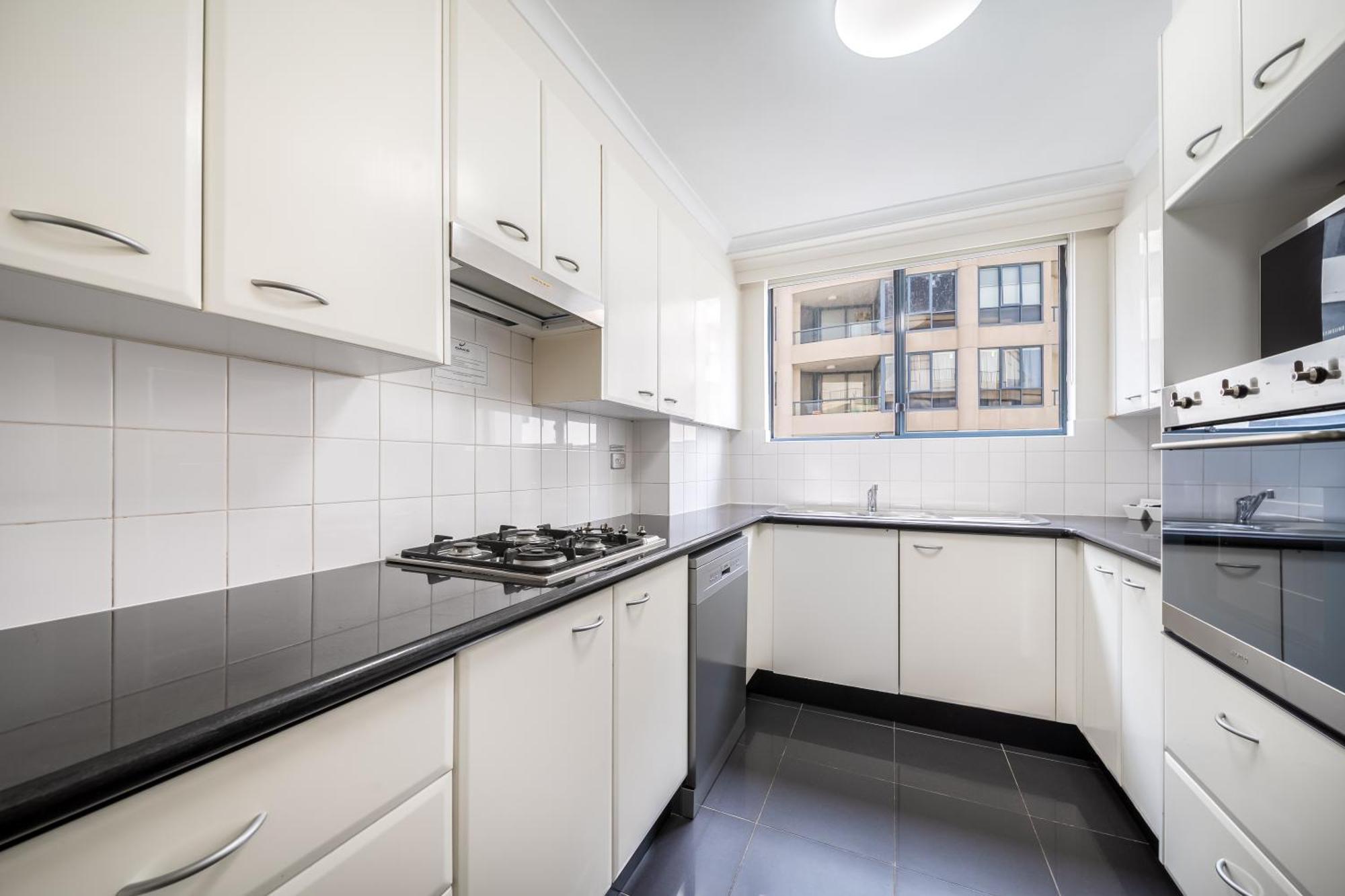 Oaks Sydney Castlereagh Suites Екстериор снимка