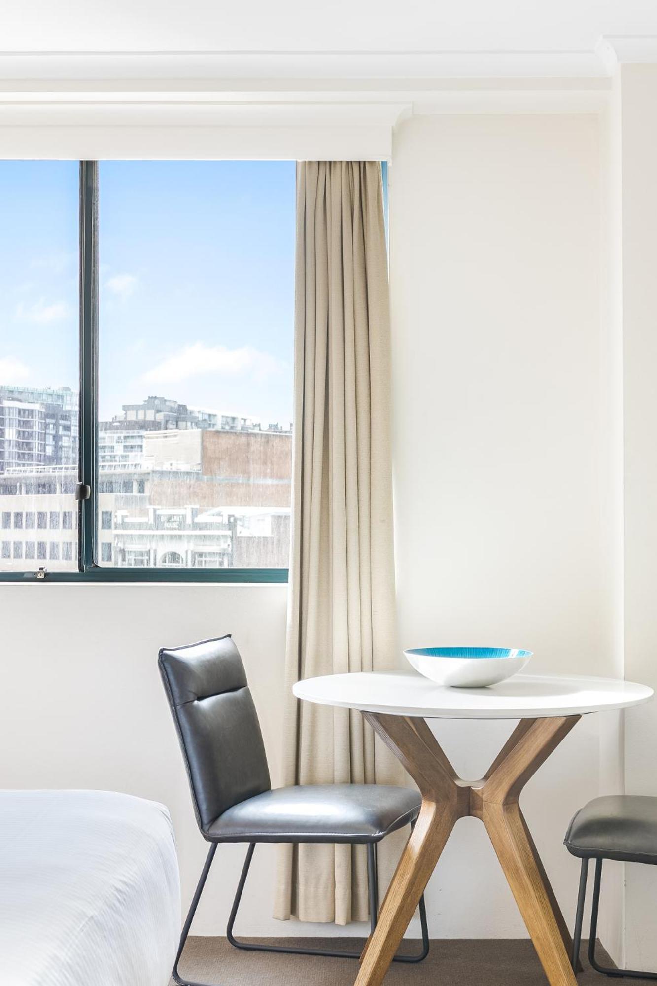 Oaks Sydney Castlereagh Suites Екстериор снимка