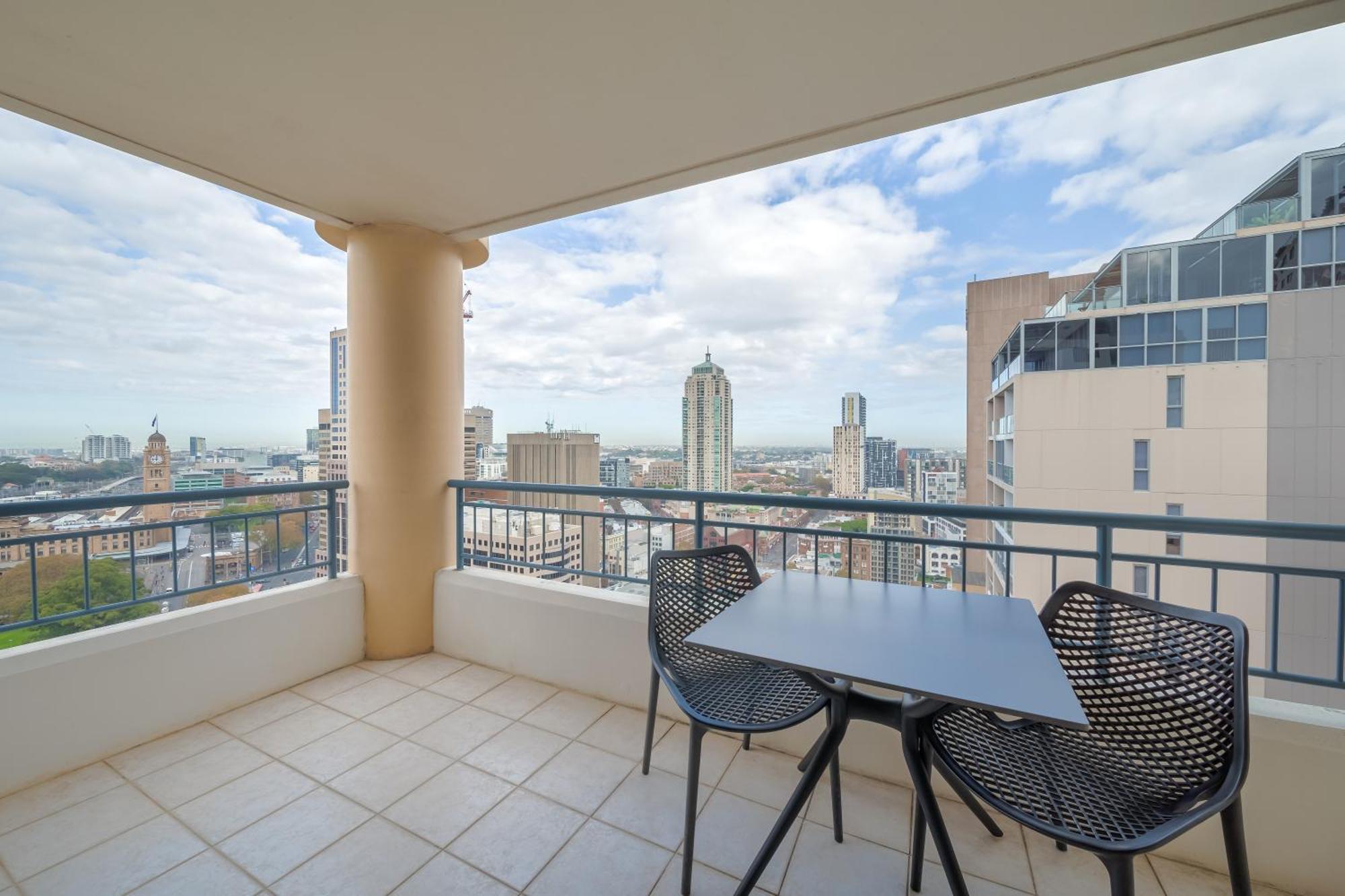 Oaks Sydney Castlereagh Suites Екстериор снимка